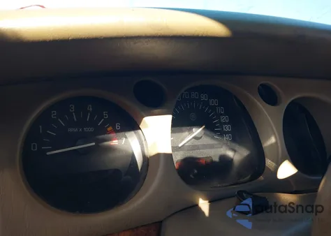 2002 Buick Lesabre Limited from USA, damaged, VIN 1G4HR54KX2U275660